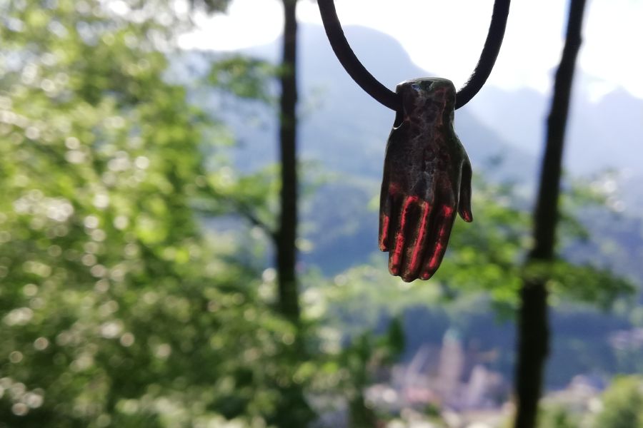 "Die schützende Hand" - Der Talismann aus Berchtesgaden