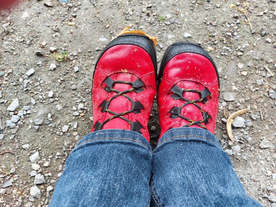 (c)be-outdoor.de Moni Produkttest Bär Bergkomfort Wanderstiefel 2.0