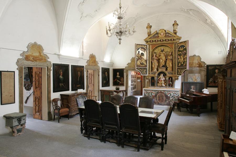 @Roby Trab_-Palazzo De Simoni _museo_civico_di_bormio