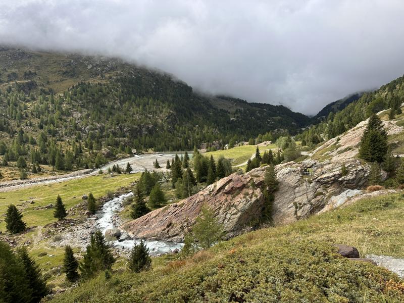 (c)be-outdoor.de Petra Sobinger - Bormio / Selvio Historical Trek - Malga dei Forni and Rosole Valley