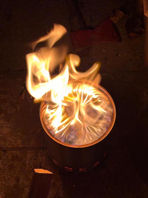 (c)be-outdoor.de Petra Sobinger herQs Mighty rauchfreie Feuerstelle