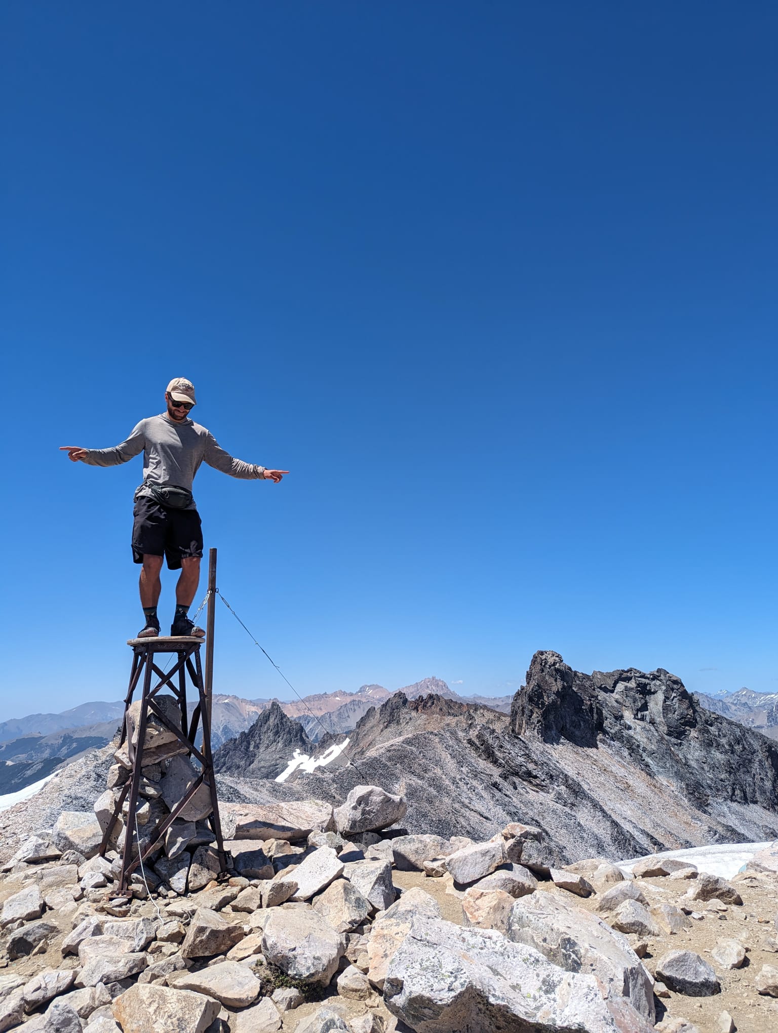 (c)be-outdoor_Mateo_und_Elena_Argentinien