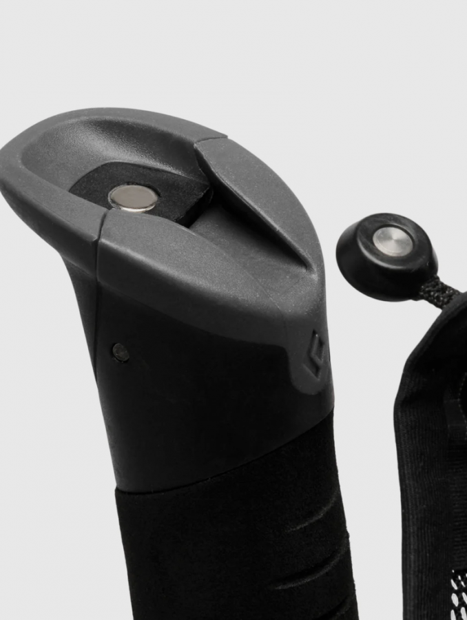 Black Diamond Distance Carbon Z FKT_magnetische Schnellverbindung
