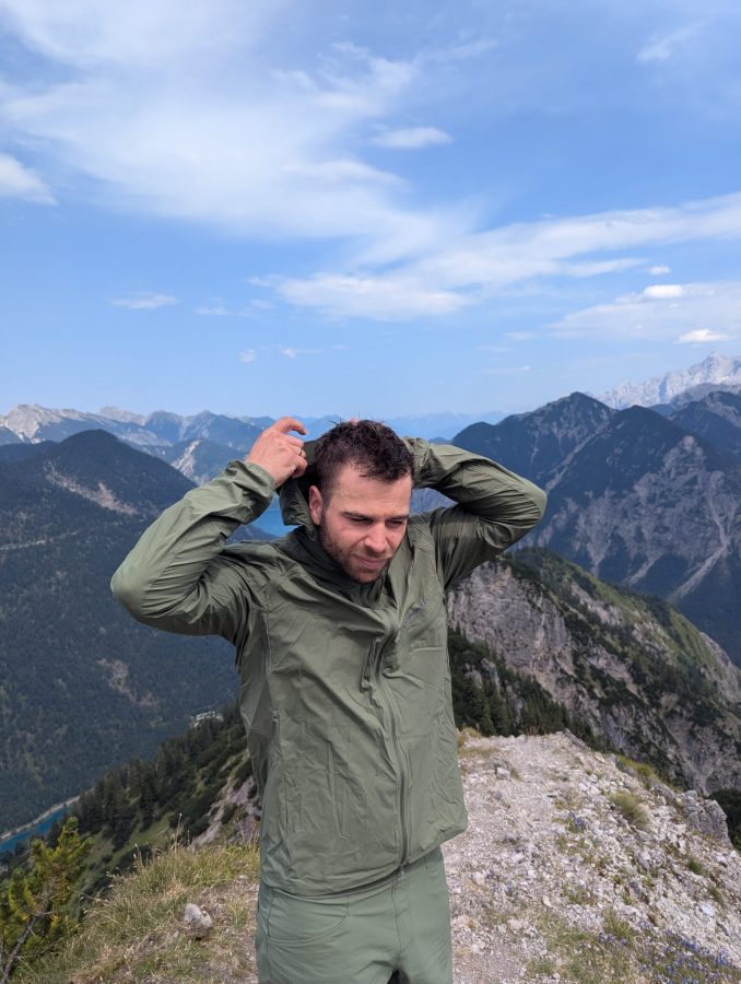 (c)be-outdoor.de_La Sportiva Freeway Windjacke
